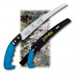 Пила с изогнутым полотном L=240мм шаг 3мм в чехле, с поясным креплением.