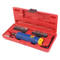 Отвертка динамометрическая 1/4 с набором бит и адаптеров в кейсе JTC