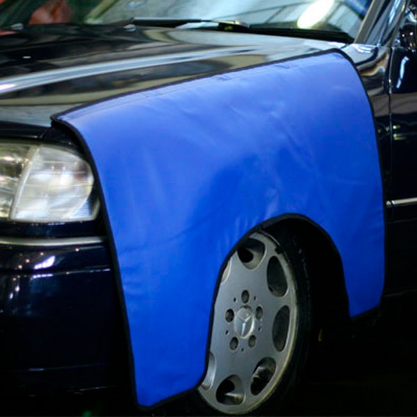 Накидка из кожзаменителя с магнитами на крыло (110 х 65 см.) с вырезом под крыло, синяя СС110F СИН Н