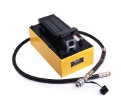 Гидравлический насос с пневмоприводом 4.5 л. Car-Tool CT-A3037