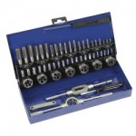 Набор метчиков и плашек 32 предмета Car-Tool CT-W032