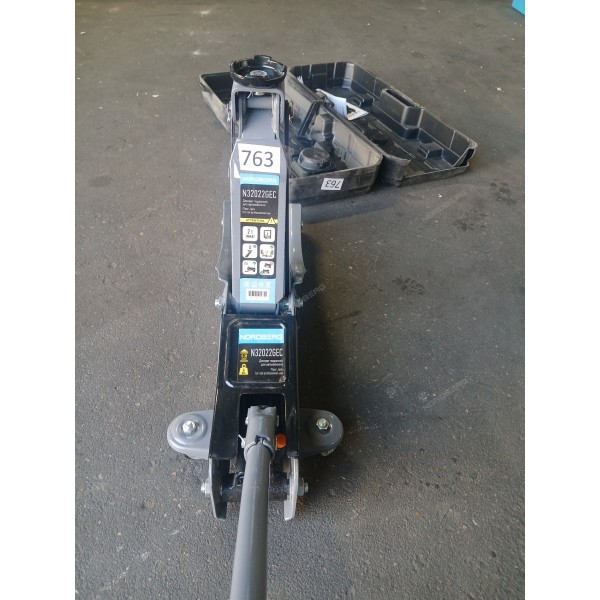 Домкрат подкатной для автолюбителя в кейсе, 2 т rm 763 01-00013020