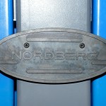 Подъемник двухстоечный 6 т HIGH, верхняя синхронизация, 380 В, синий NORDBERG N4122H1E-6B_380